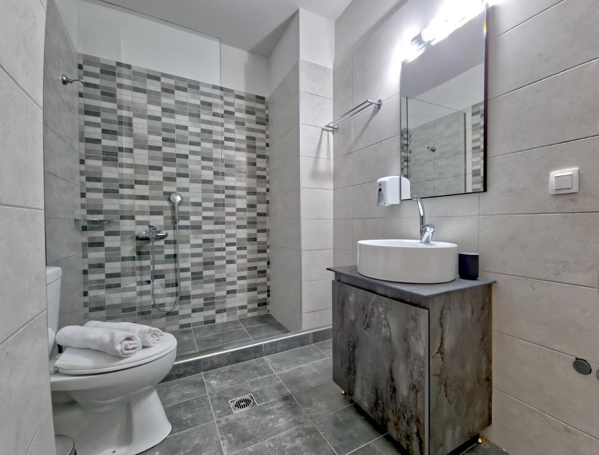 Epipleon Luxury Suites - 107 - Διαμέρισμα 85Τμ - Θέα Στη Θάλασσα Nafpaktos Bagian luar foto