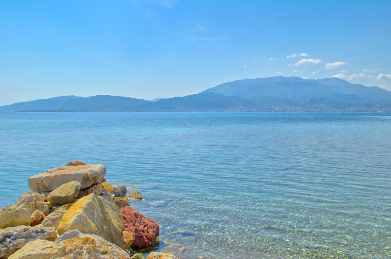 Epipleon Luxury Suites - 107 - Διαμέρισμα 85Τμ - Θέα Στη Θάλασσα Nafpaktos Bagian luar foto